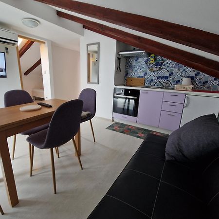 Apartments With A Parking Space Lopar, Rab - 16680 ภายนอก รูปภาพ