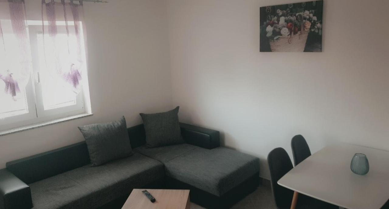Apartments With A Parking Space Lopar, Rab - 16680 ภายนอก รูปภาพ