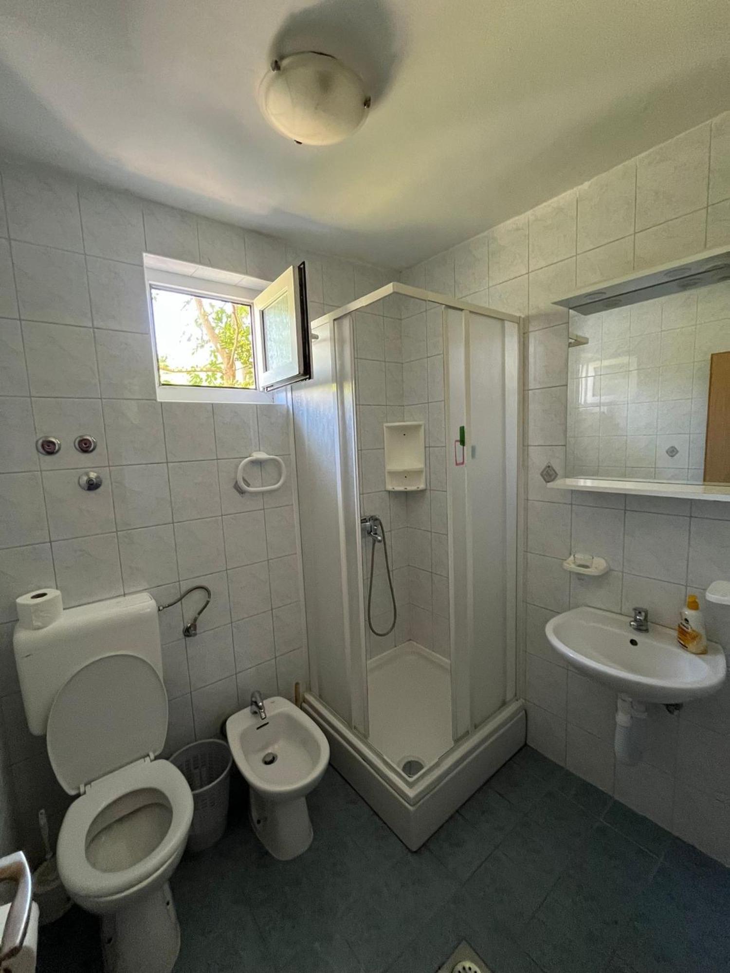 Apartments With A Parking Space Lopar, Rab - 16680 ภายนอก รูปภาพ