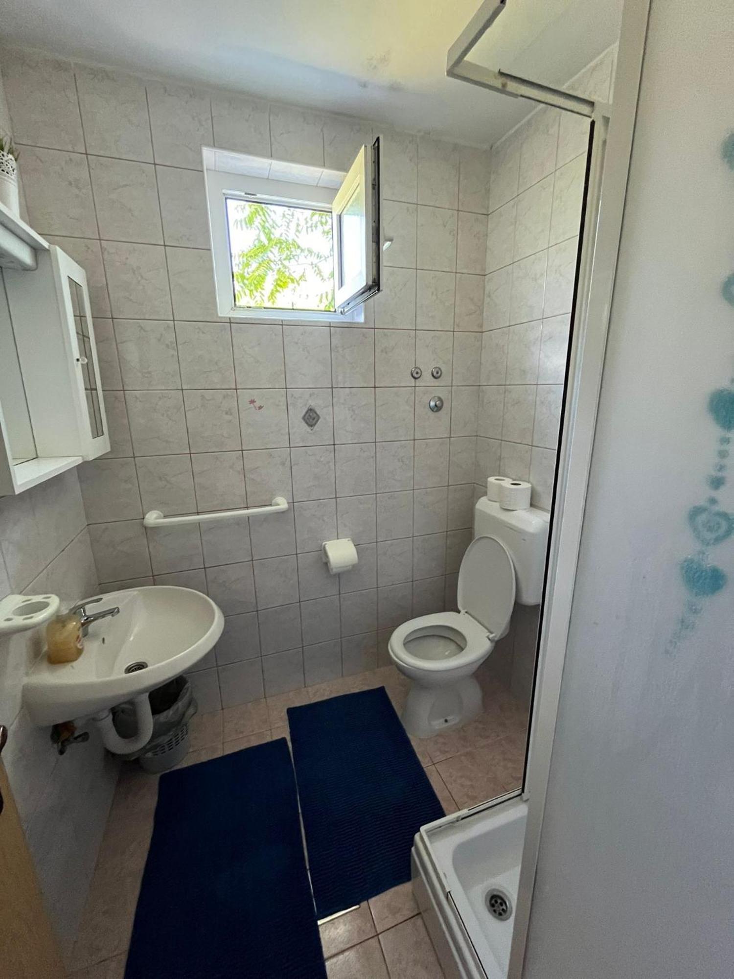 Apartments With A Parking Space Lopar, Rab - 16680 ภายนอก รูปภาพ