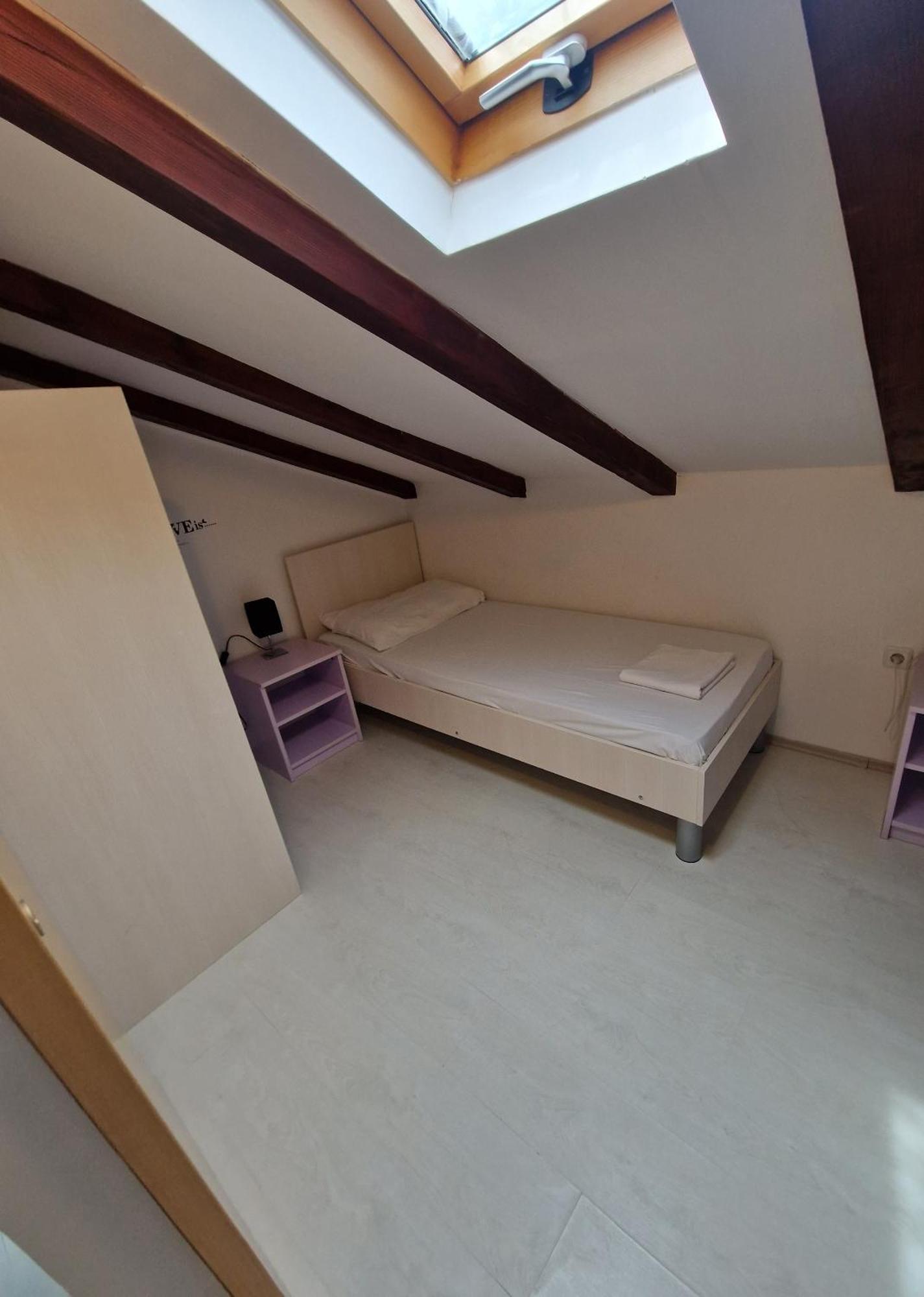 Apartments With A Parking Space Lopar, Rab - 16680 ภายนอก รูปภาพ